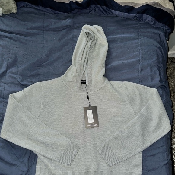 Pretty little thing sweater hoodie - Picture 2 of 2